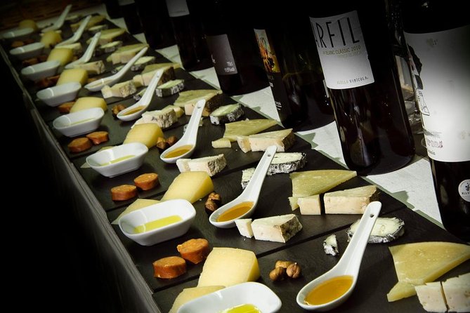 Barcelona: Wine Tasting and 5 Course Tapas Pairing Dinner - A Barcelona dinner built around the wine