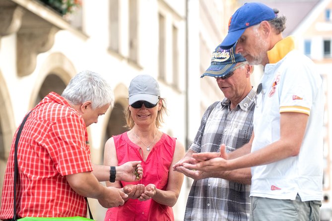 Bavarian Beer and Food Evening Tour in Munich - Hofbräuhaus: seeing the famous name in person