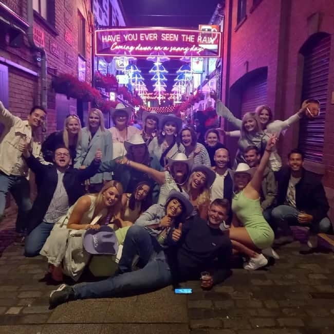 Belfast: Pub Crawl and Bar Walking Tour with Two Drinks - Final decision: book it for an easy social night