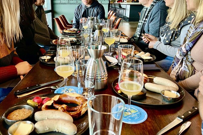 Berlin Craft Beer & Cultural Tour With Snack - The guide can shape the experience
