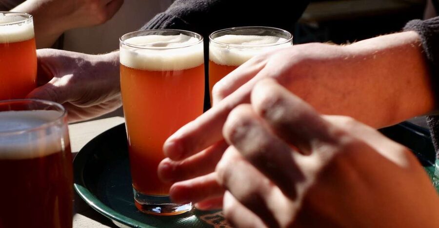 Berlin: Guided Craft Beer & Cultural Tour With Snacks - Key points to know before booking
