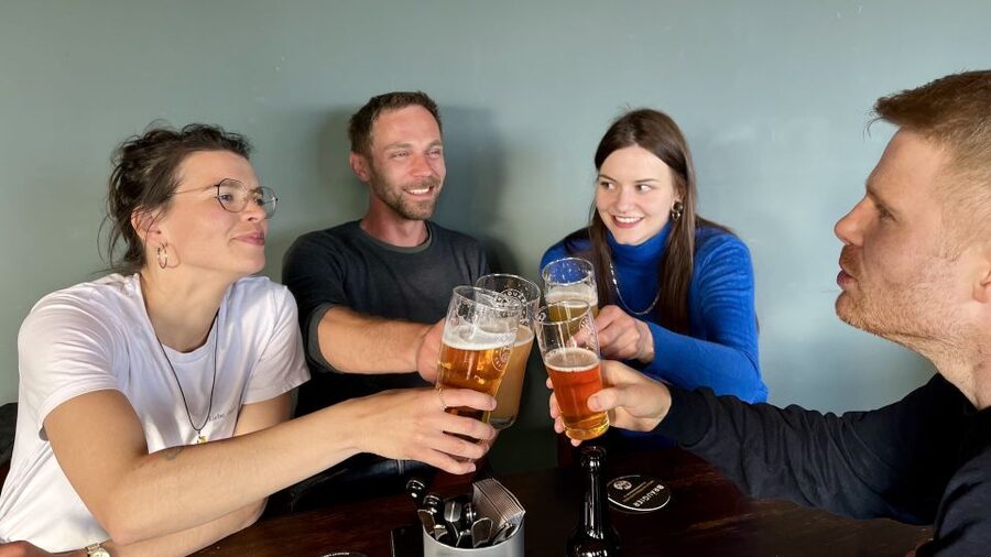 Berlin: Guided Craft Beer & Cultural Tour With Snacks - The guide can make or break the afternoon