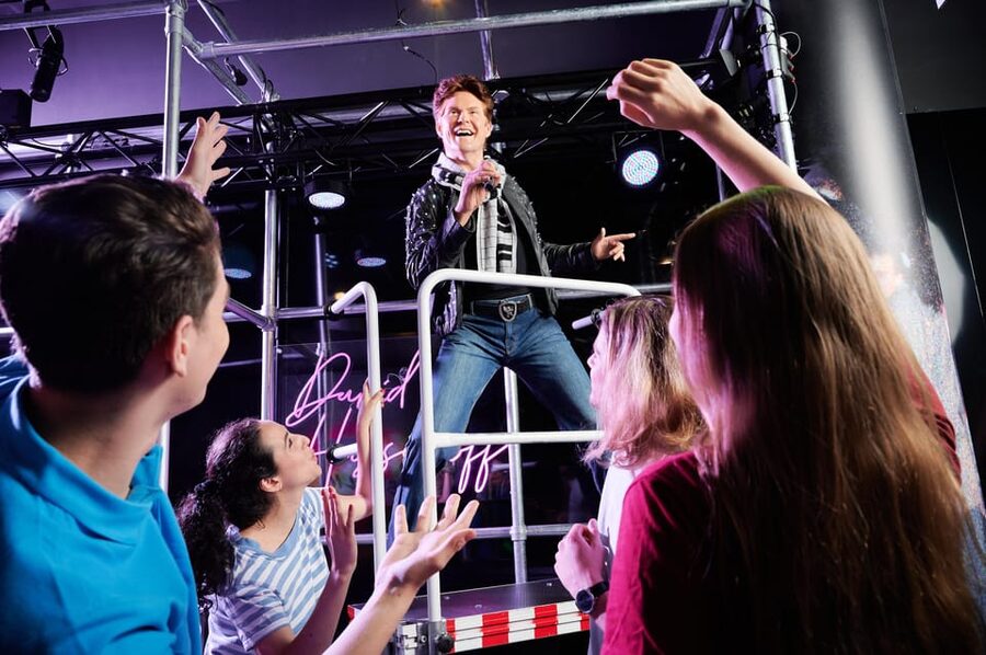 Berlin: Madame Tussauds Happy Hour Ticket - How long to stay and how to plan the day
