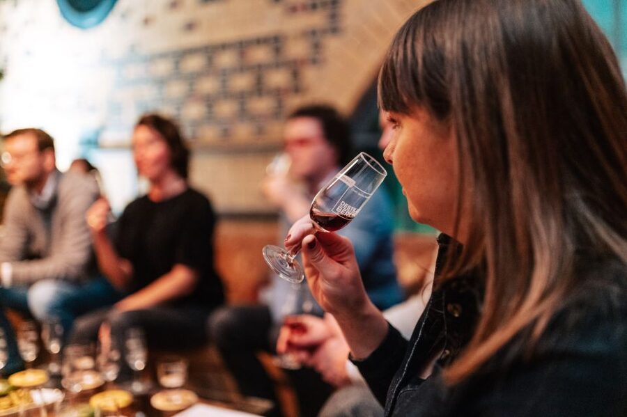Berlin: Mampe Schnapps Brewery Tour and Tasting (IN ENGLISH) - What the neighborhood adds