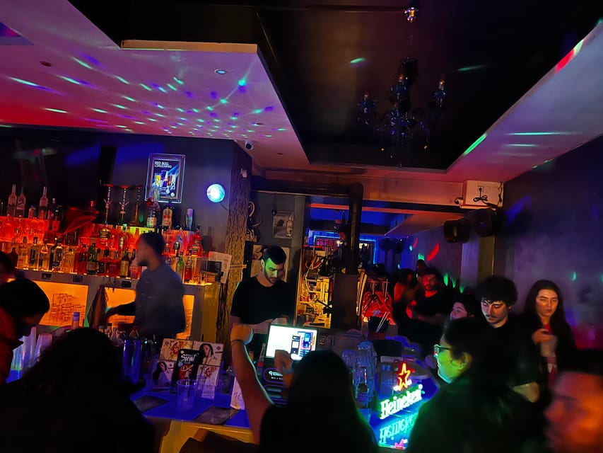 Berlin: Pub Crawl & Party with Free Shots & VIP Club Access - The Final Club and Skip-the-Line Access