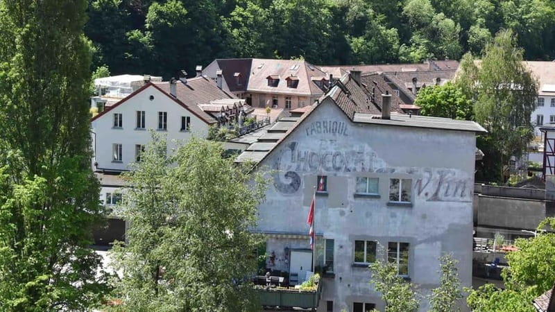 Bern: Chocolate Tasting Tour - Münsterplatz and Bern’s historic center