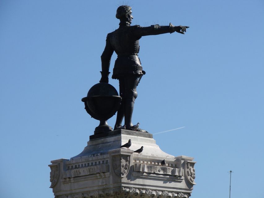 Best of Porto Guided Tour: Cruise & Wine Tasting - Group size, language, and comfort