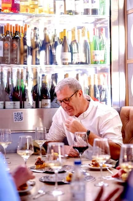 Bilbao: Basque Food Tour and Wine Tasting with Guide - Why pintxos are the right way to meet Bilbao