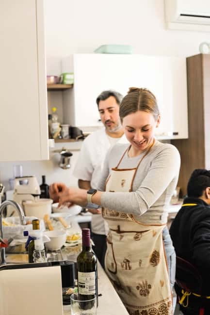 Bologna: 3 Pastas, Tiramisu and Unlimited Wine Tasting - Who should book this class