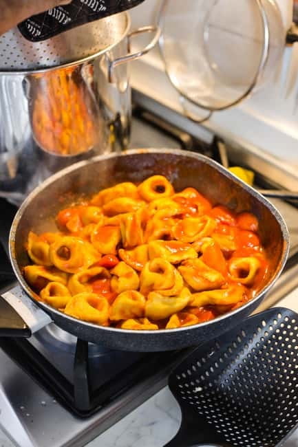 Bologna: 3 Pastas, Tiramisu and Unlimited Wine Tasting - Arriving at a central Bologna home