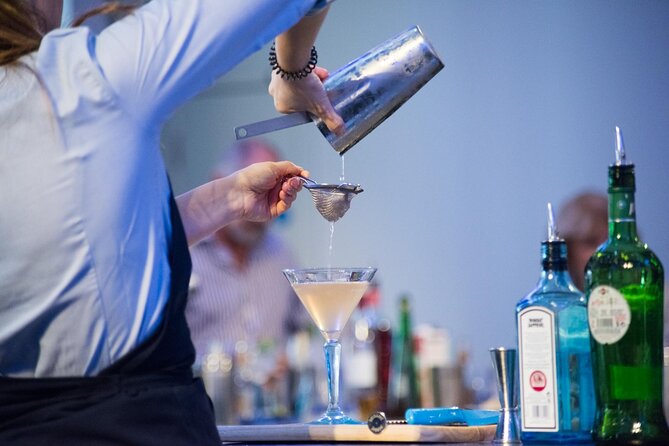 Bombay Sapphire Gin Cocktail Masterclass and Tour - Starting at the Turbine Bar with your first gin and tonic