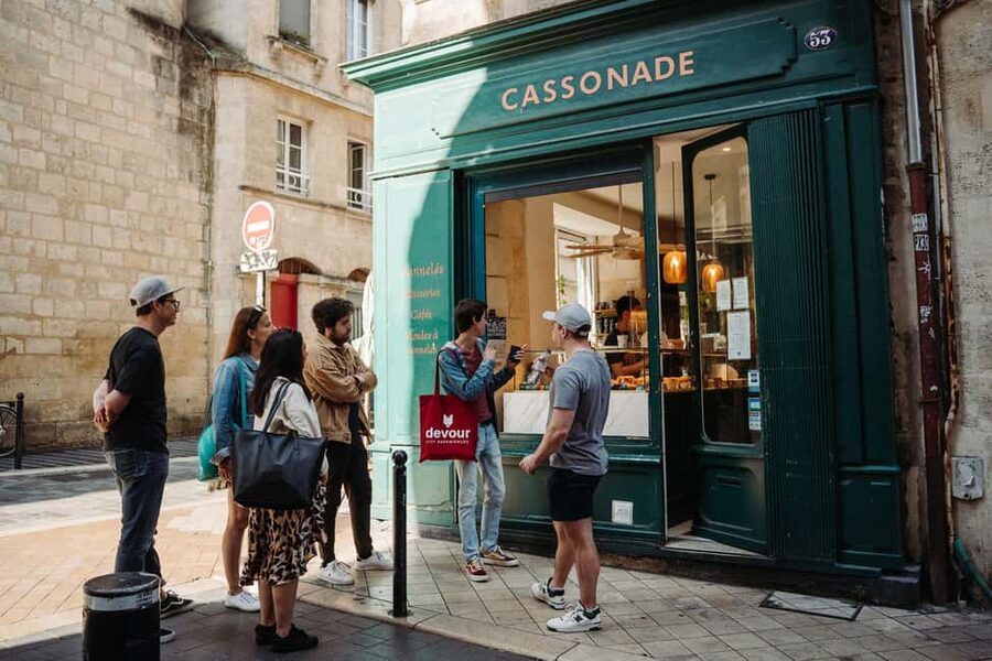 Bordeaux: Guided Food and Wine Tour with Tastings - Cheese as a lesson in French geography