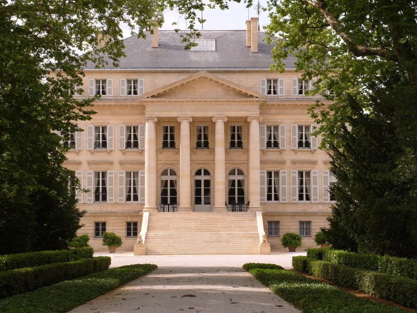 Bordeaux: Half-Day Margaux Tour with Wine Tastings - A quick look at Château Margaux