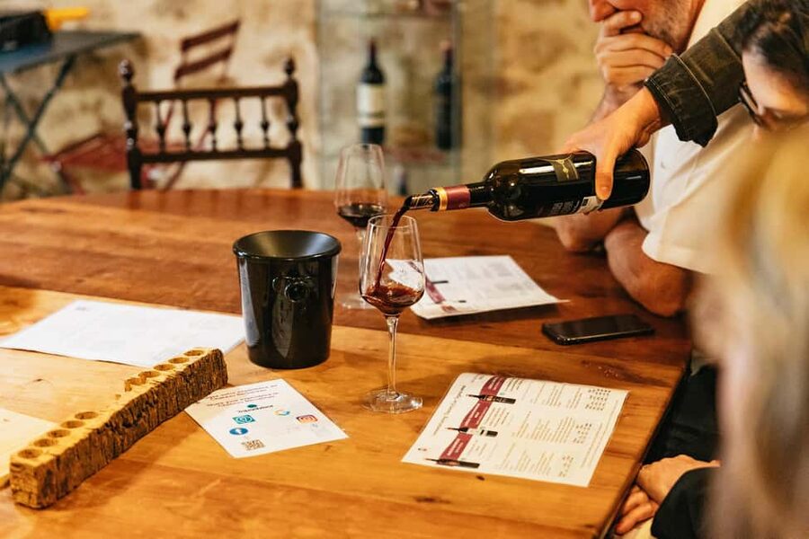 Bordeaux: St. Emilion Day Trip with Wine Tasting and Lunch - The final tasting in the village