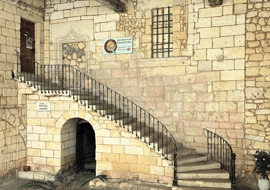 Bordeaux : Unforgettable Saint Emilion Half Day Wine Tour - Who should book this Saint-Émilion tour?