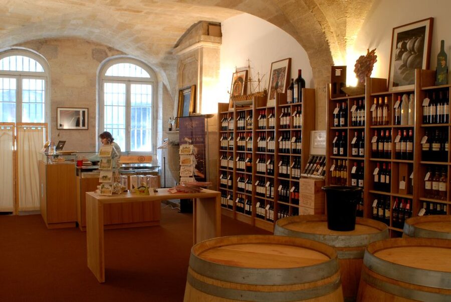 Bordeaux: Wine and Trade Museum Entry Ticket & Wine Tasting - The two vaulted cellars and traditional barrels