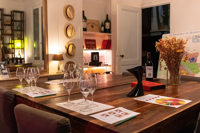 Bordeaux Wine Masterclass: Blending workshop with appetizer - Starting with French wine regions and terminology