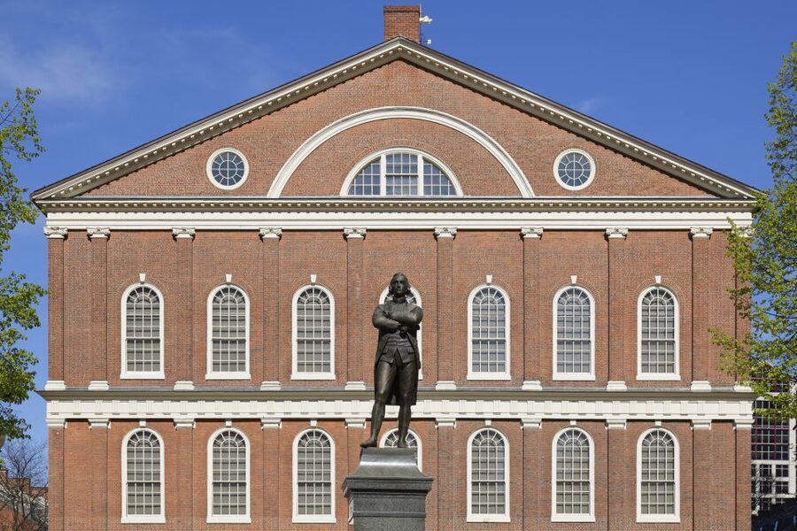 Boston: History Pub Crawl Tour Along the Freedom Trail - Timing, walking, and weather
