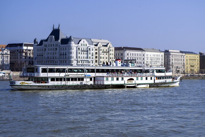 Bottomless Brunch and Cruise with Prosecco in Budapest - Prosecco, coffee, tea, and the sensible drinking plan