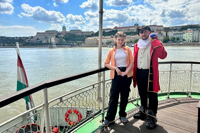 Bottomless Brunch and Cruise with Prosecco in Budapest - Who will enjoy this experience most?