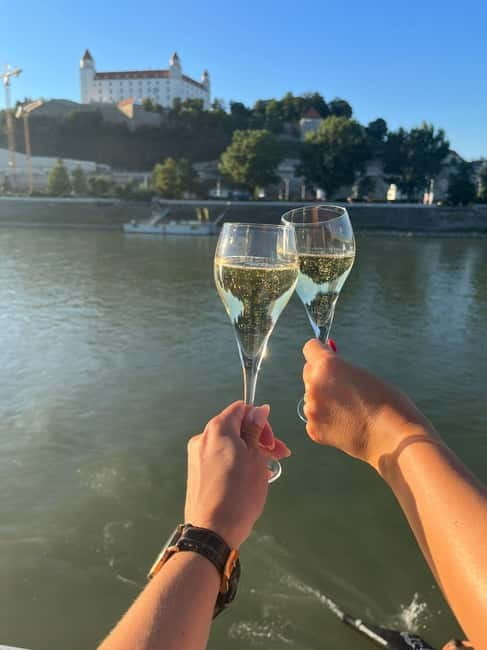 Bratislava: Panorama Cruise with Unlimited Prosecco - Key points to know before booking