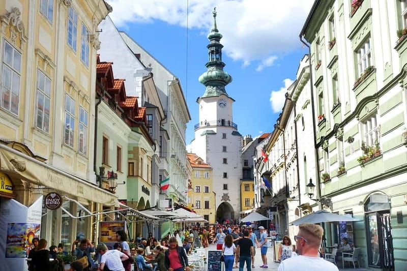 Bratislava: Private Walking Tour with Optional Beer Tasting - The Three-Hour Castle Option
