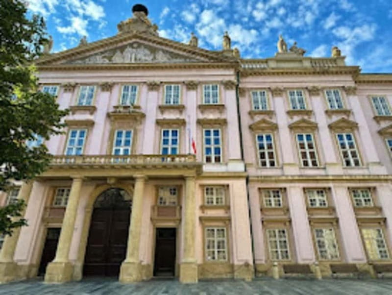 Bratislava: Private Walking Tour with Optional Beer Tasting - Is $69 a Fair Price?