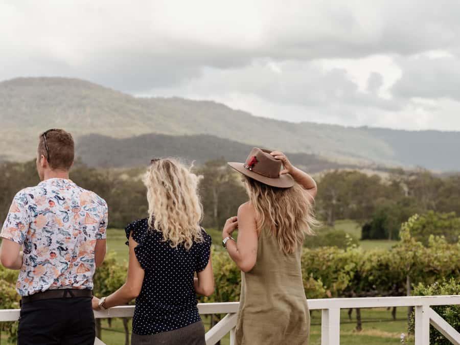 Brisbane: Tamborine Mountain Local Winery Tour with Lunch - Hampton Estate combines wine and lunch