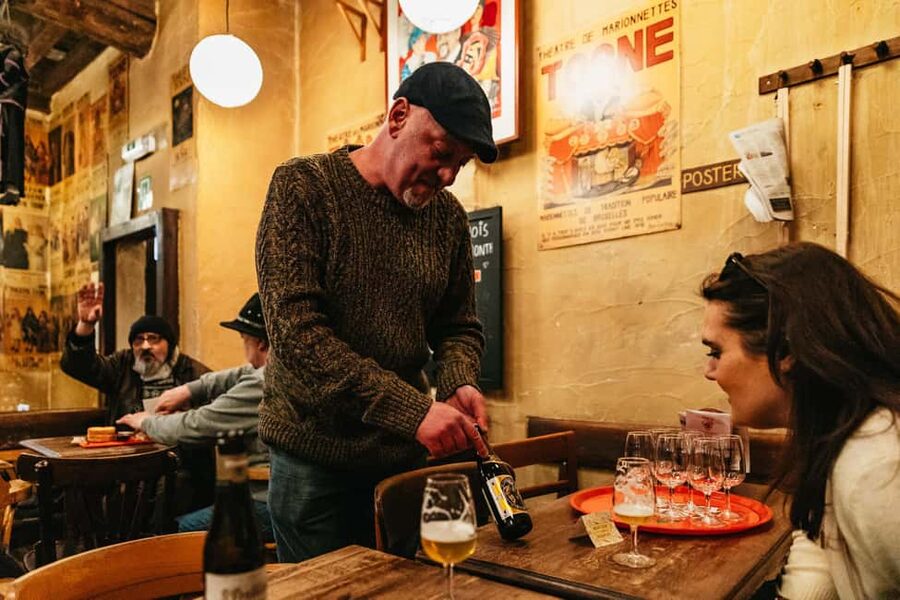 Brussels: Beer Tasting Tour with 7 Beers and Snacks - Seven Belgian beers, not seven versions of the same drink