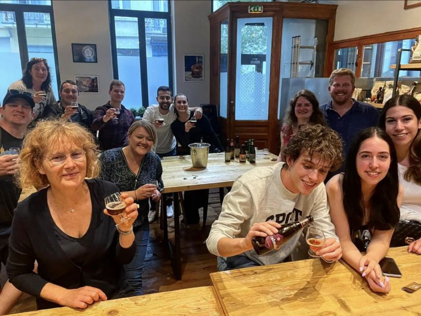 Brussels: Belgian Beer Tasting and Course at a Private Bar - What happens during the 75-minute session