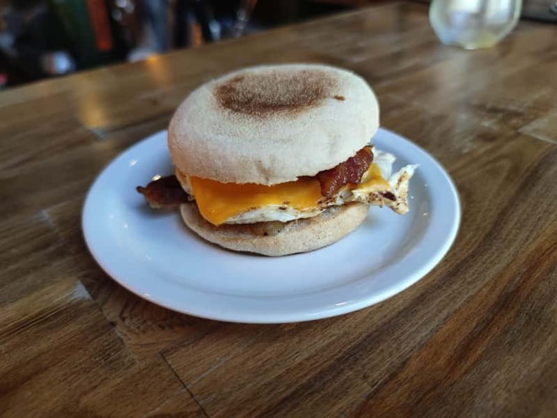 Budapest: 4-hour Bottomless Brunch w/ Cocktails & Craft Beer - A four-hour brunch in Budapest’s Jewish Quarter