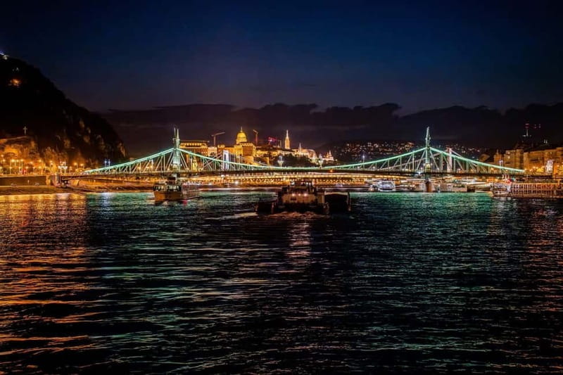 Budapest: Cruise Unlimited Aperol and Prosecco - Seating, photos, and comfort on board
