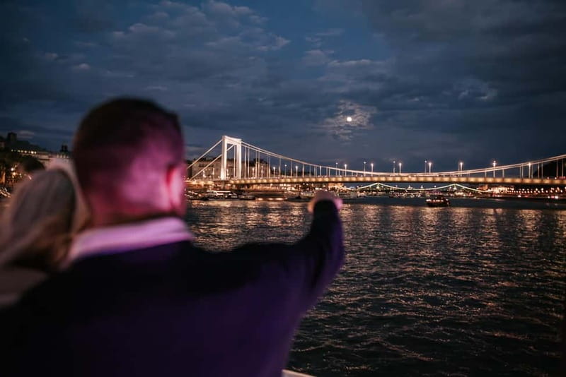 Budapest: Cruise Unlimited Aperol and Prosecco - FAQ
