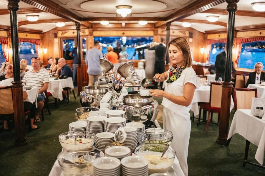 Budapest: Danube River Cruise with Dinner and Prosecco - Goulash, lángos, and the buffet choice