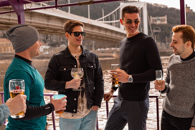 Budapest Danube Sightseeing Cruise with Unlimited Drinks - Buda Castle and Fisherman’s Bastion