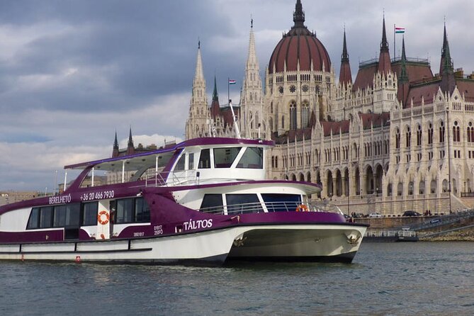 Budapest Danube Sightseeing Cruise with Unlimited Drinks - Historic baths and the university riverfront