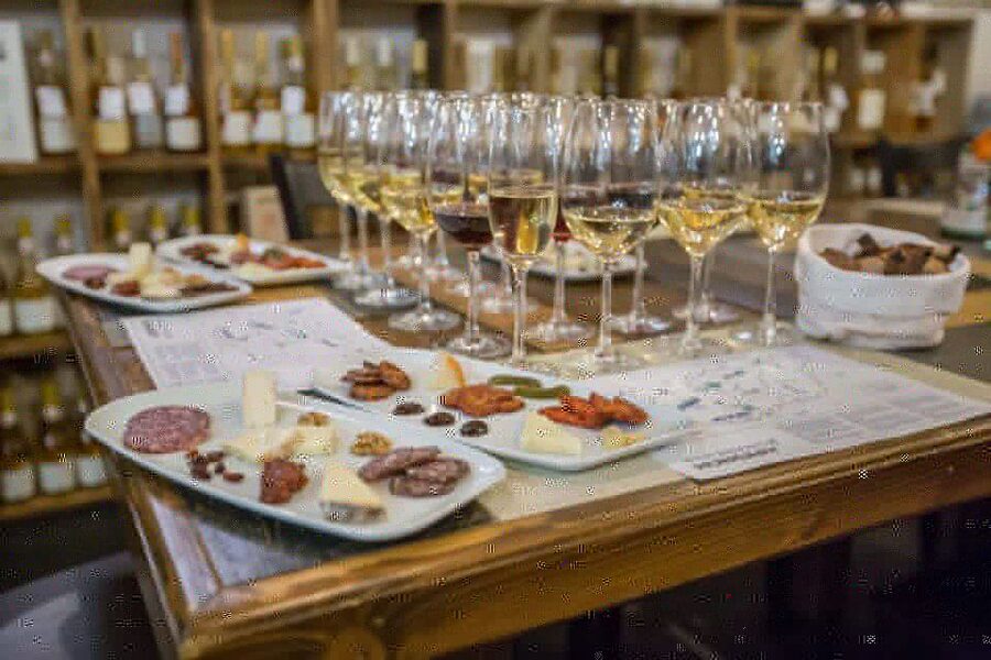 Budapest: Essentials of Hungarian Wine Tasting Class - The first pour: an introduction to Hungary in a glass