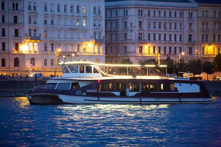Budapest: Happy Hour Sightseeing Cruise - Key points to know before you book