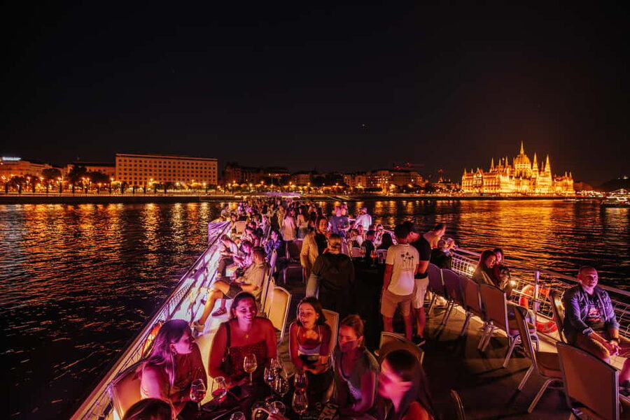 Budapest: Lotus Cruise with Unlimited Aperol and Prosecco - Boarding at Pier 9