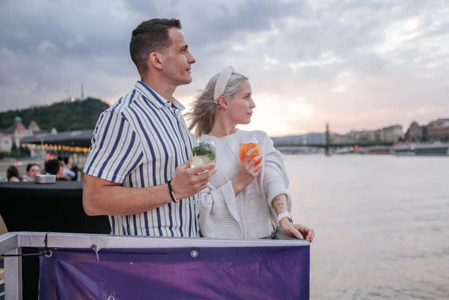 Budapest: Lotus Cruise with Unlimited Aperol and Prosecco - Booking and Timing Tips