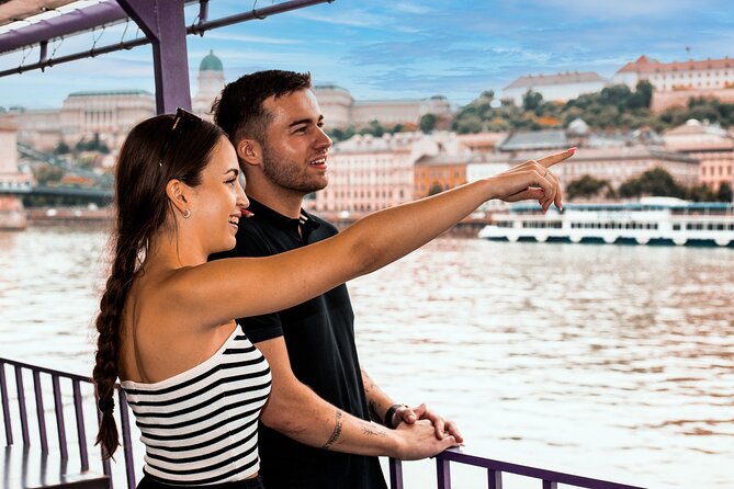 Budapest Sightseeing with Drink Included - Boarding at Jane Haining rakpart