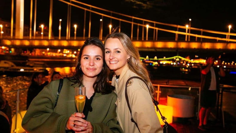 Budapest: Sip and Sail River Cruise with Unlimited Prosecco - The Chain Bridge and Budapest’s central icons