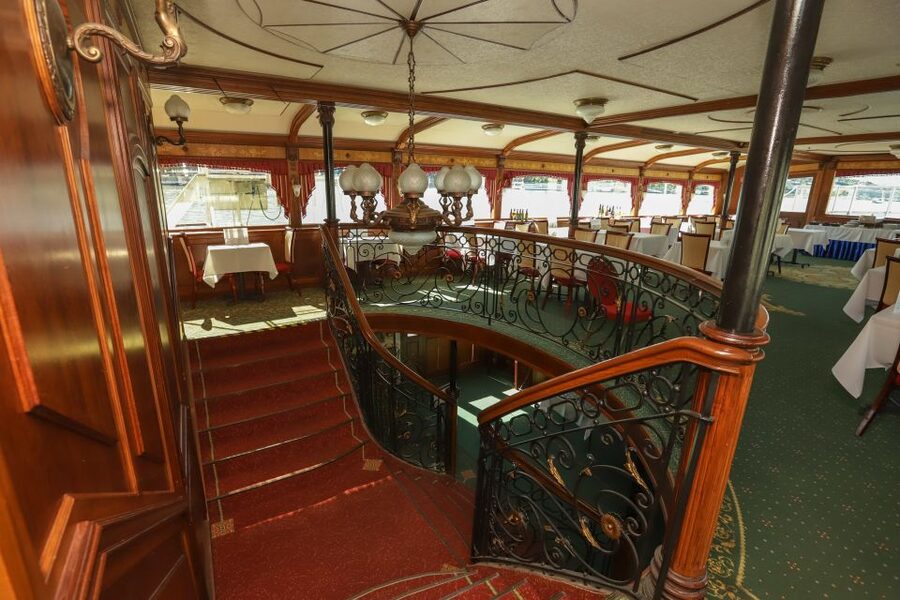 Budapest: Summer Brunch & Cruise with Prosecco or Cake - A brunch that feels more substantial than breakfast