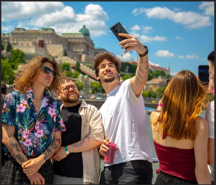 Budapest: Sunset Cruise with 2 Cocktails - Who Will Enjoy This Cruise Most?