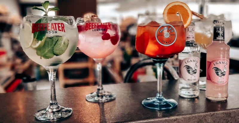 Budapest: Sunset Cruise with 2 Cocktails - Should You Book the Silverline Sunset Cruise?