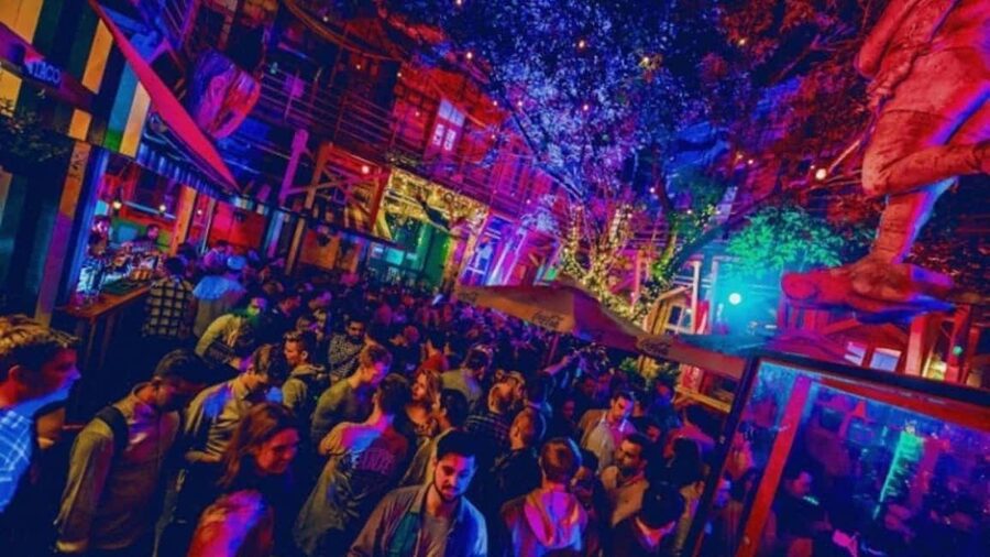 Budapest: Unmissable Bar Crawls with Shots & VIP Club Entry - Who will enjoy this, and who should skip it