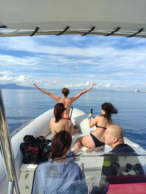 Cagliari: Devil's saddle boat tour, 4 stops and prosecco - Grotta dei Colombi and the coastal story