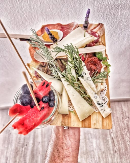 Cagliari Old Town: Wine Tasting and local products - Who will enjoy this tasting most?
