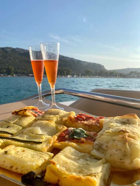 Cagliari: Sunset Boat Tour with Aperitif and Prosecco - Who will enjoy this boat trip most