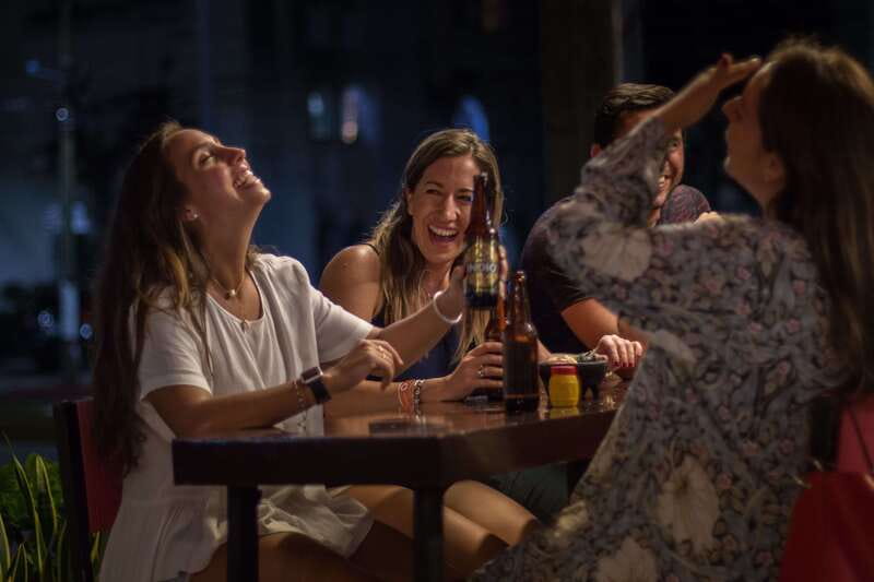 Cancún: Taco & Local Beer Tasting Tour with transportation - The guide can make or break the evening